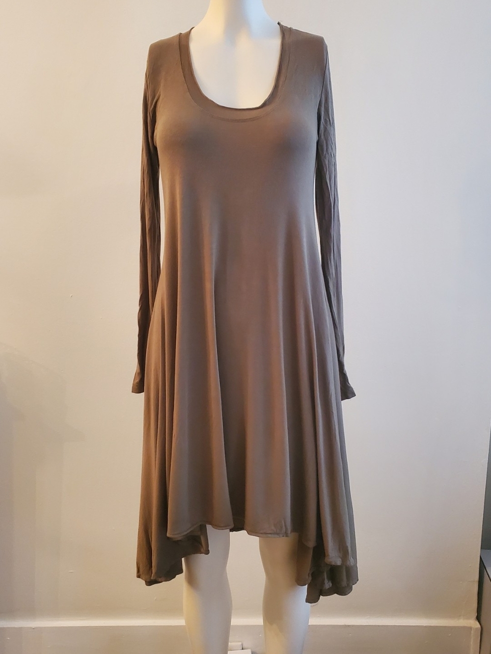 Miss Finch Long Sleeve Tunic Dress Small Brown Taupe Scoop Neck Handkerchief Hem